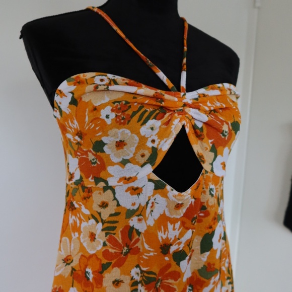 H&M FLORAL DRESS - Picture 3 of 5